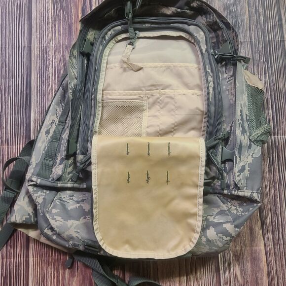 CODE ALPHA Expandable Backpack 3-Day Tactical Digital Camo US Military-Issued - Picture 12 of 13